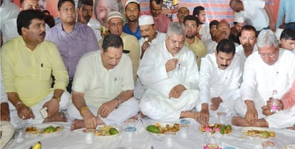 Roza opened with cows milk at BJPs Iftar party in Meerut