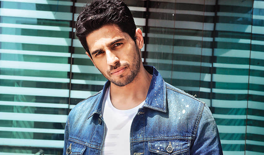 Mission Majnu First Look Poster has released actor Sidharth Malhotra will seen in with actress Rashmika Mandanna