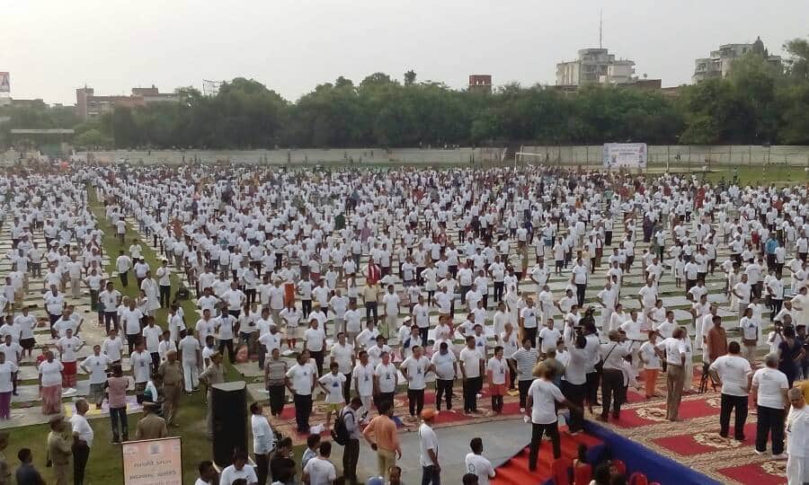 International Yoga Day Varanasi more than 50 thousand people took part