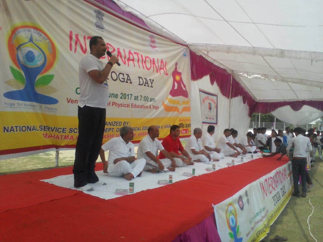 International Yoga Day Varanasi more than 50 thousand people took part
