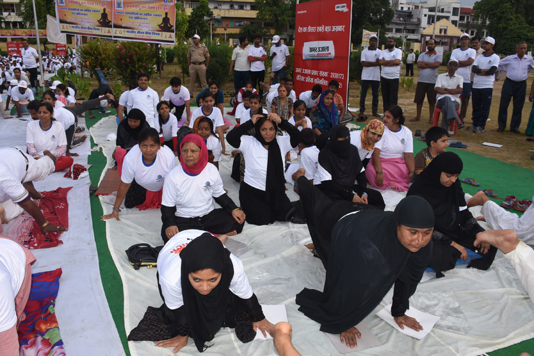international yoga day muslim women did yoga get honored  