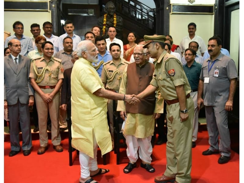SI wrote poem on Yoga day PM Modi meets him.