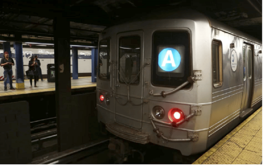  Man jumps on train track to save unconscious person in New York City