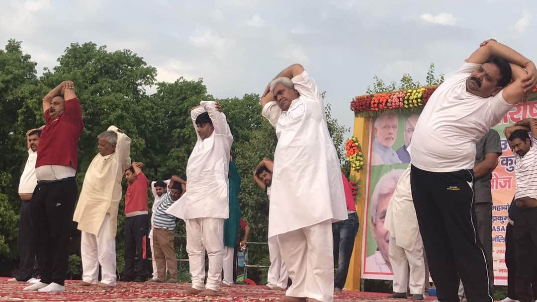 International Yoga Day Manoj Sinha reached Sarnath, thousands of people taken part