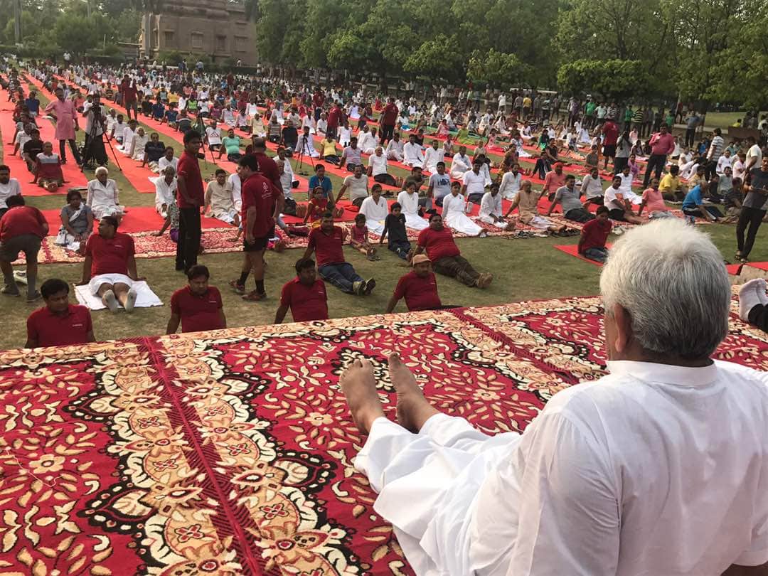 International Yoga Day Manoj Sinha reached Sarnath, thousands of people taken part