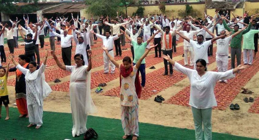 Yoga In Sadabad