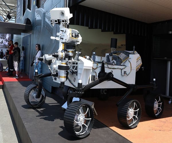 paris air show, a place of planes and flying cars