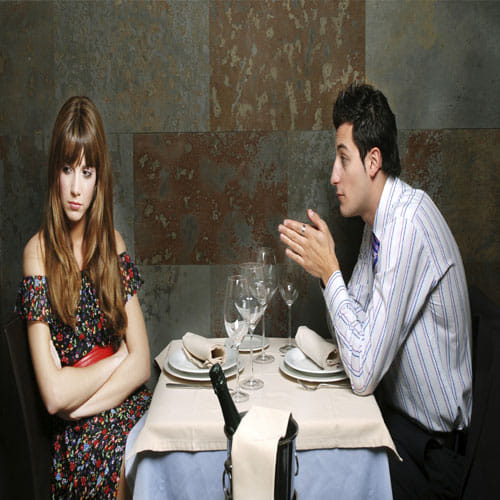 often boys commit these mistakes on first date, read before regret