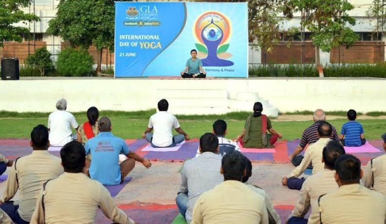 GLA university, mathura celebrated international yoga day