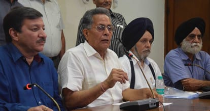 Alleges on the name of Arvind Kejriwal demand for 2 crores rupees