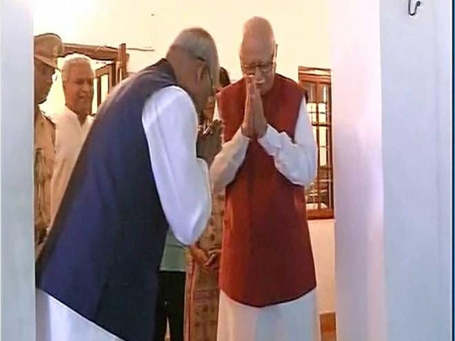 ramnath kovind meets murli manohar joshi and lk advani