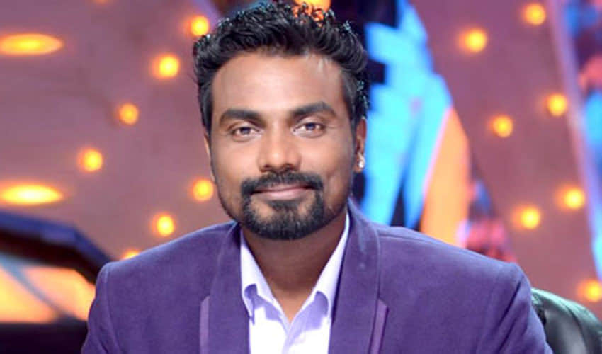 Remo DSouza poses in hospital post suffering heart attack Aamir Ali shares photos