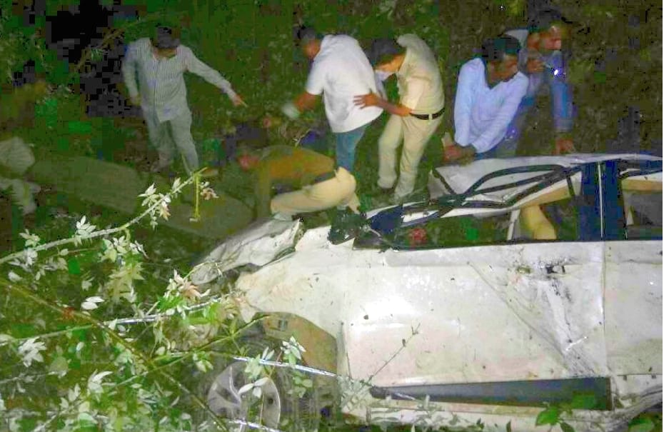 Two dies in sitapur accident