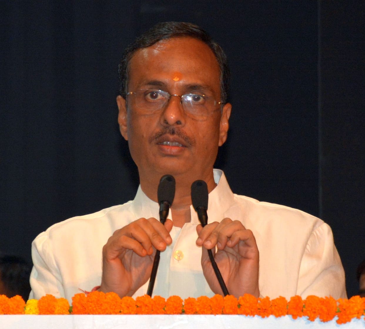 deputy cm dinesh sharma is coming to agra