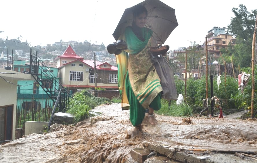 Heavy Rainfall in Himachal Before Monsoon.