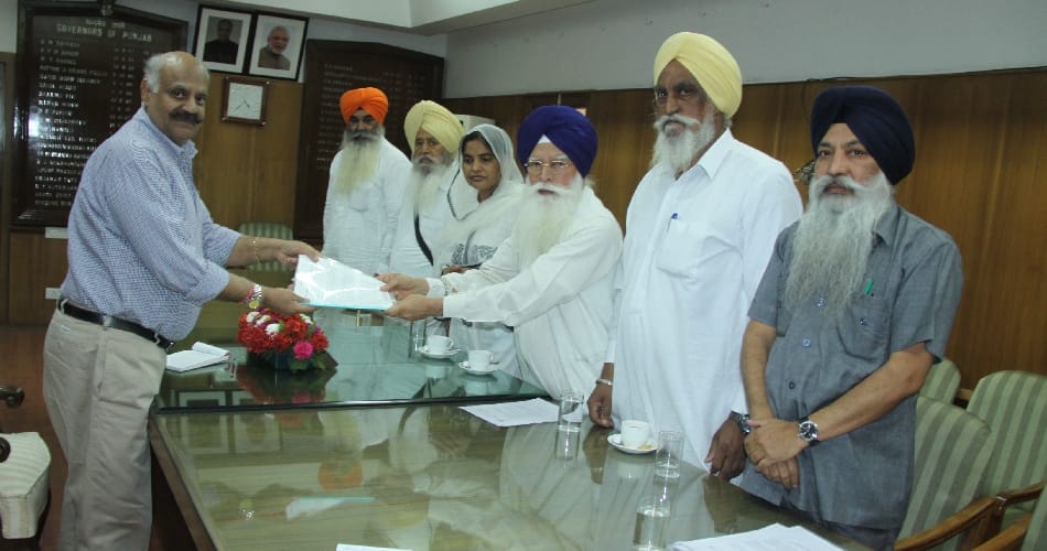 SGPC president meet governer VP Singh badnaur
