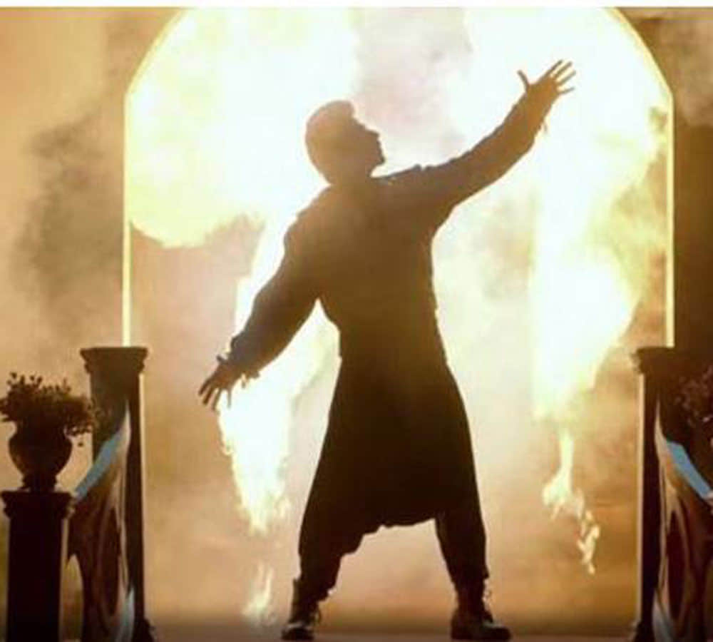 shahrukh khan photo leaked from salman khan film tubelight 