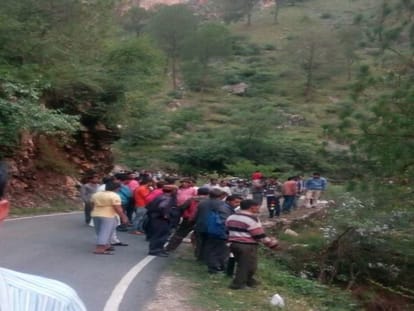 death in road accident on yamunotri highway 