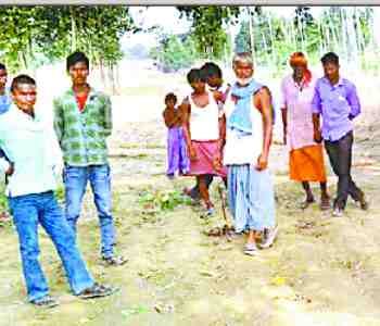 The villager's murder, body hanged from the tree