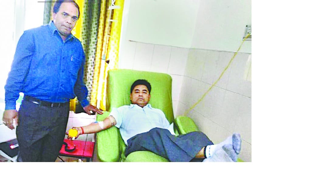42 people including district judge donated blood