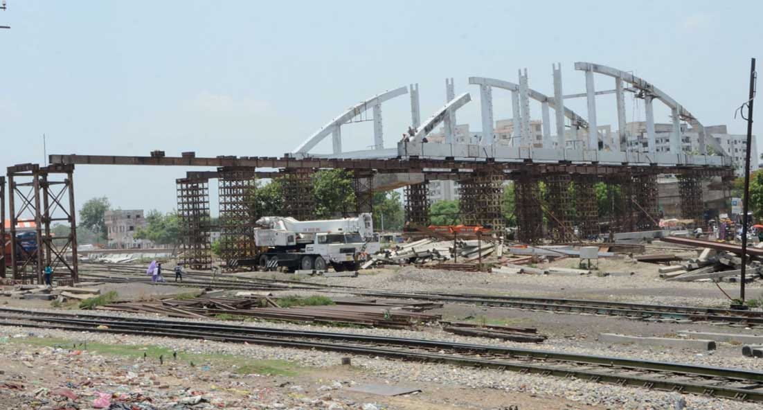 bridge construction is incomplete in varanasi 