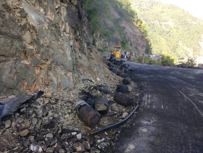  11 blast on badrinath rishikesh highway