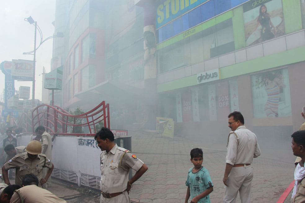 IP sigra mall caguht fire when film tubelight is housfull