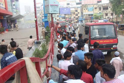 Basement shops and warehouses will be broken into all the multistory buildings of Varanasi