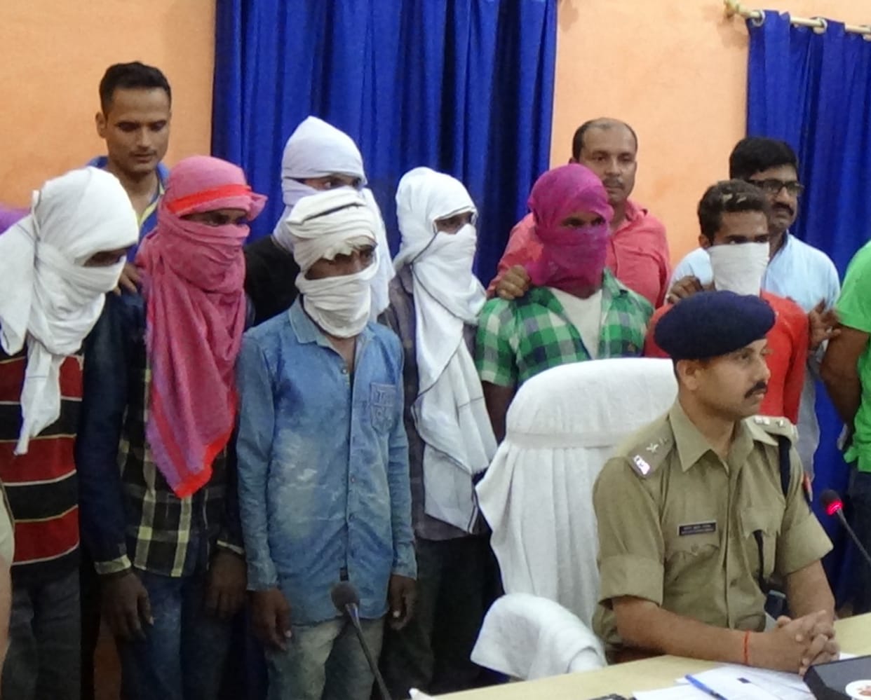 Seven Intruder robbers caught by the siege