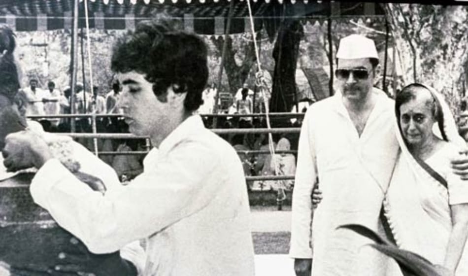 how sanjay gandhi fallen in love with 10 year younger maneka, here is the full story