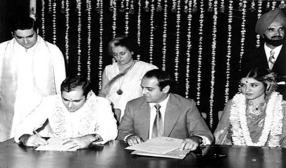 how sanjay gandhi fallen in love with 10 year younger maneka, here is the full story