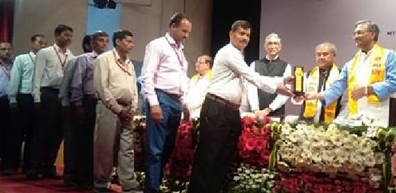 Six heads of Garuda are honored