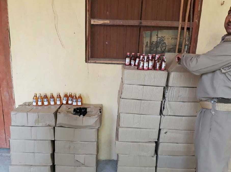 o cars filled with liquor being brought from Haryana