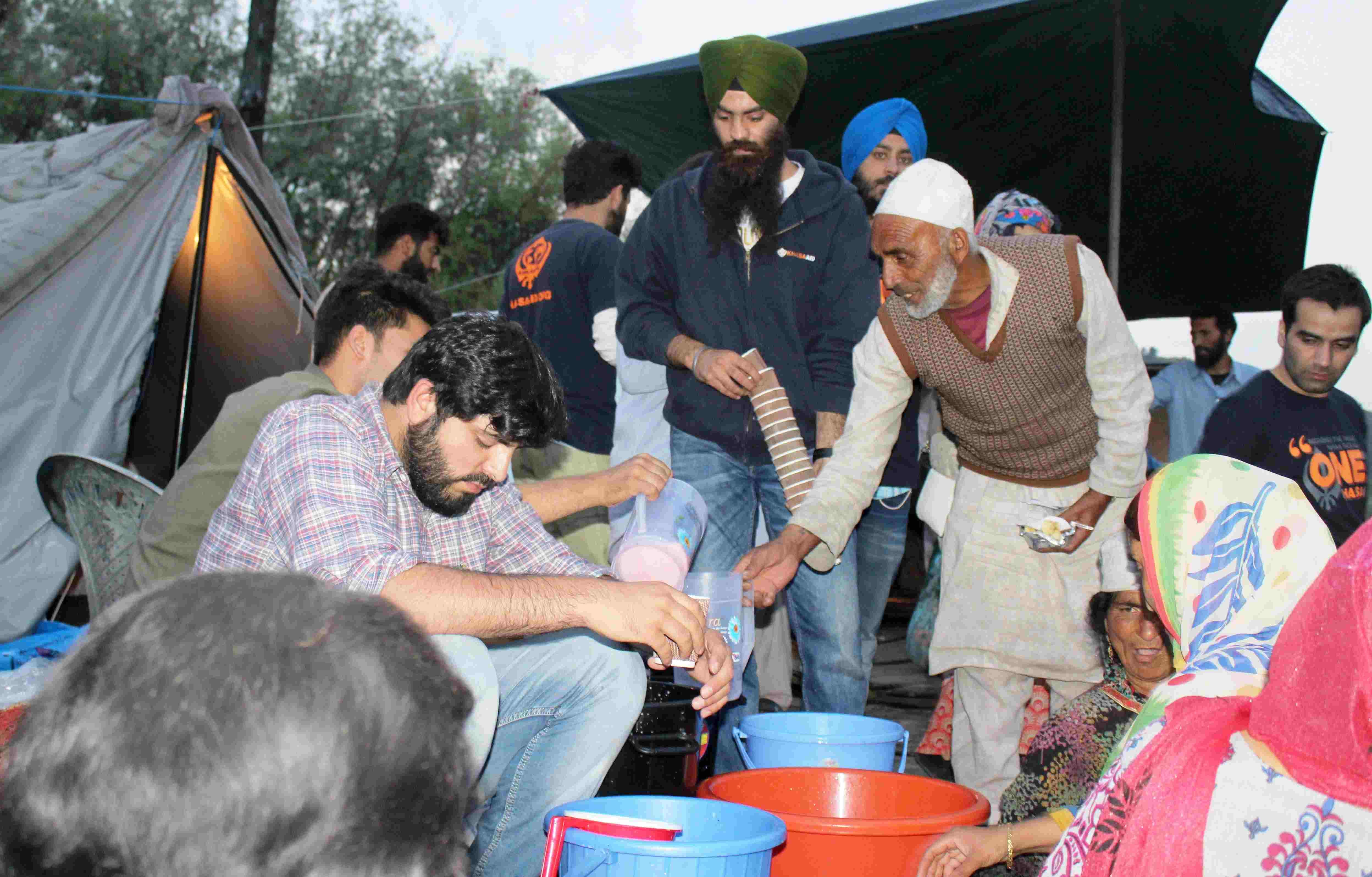 sikh organisation organised help camp in kashmir