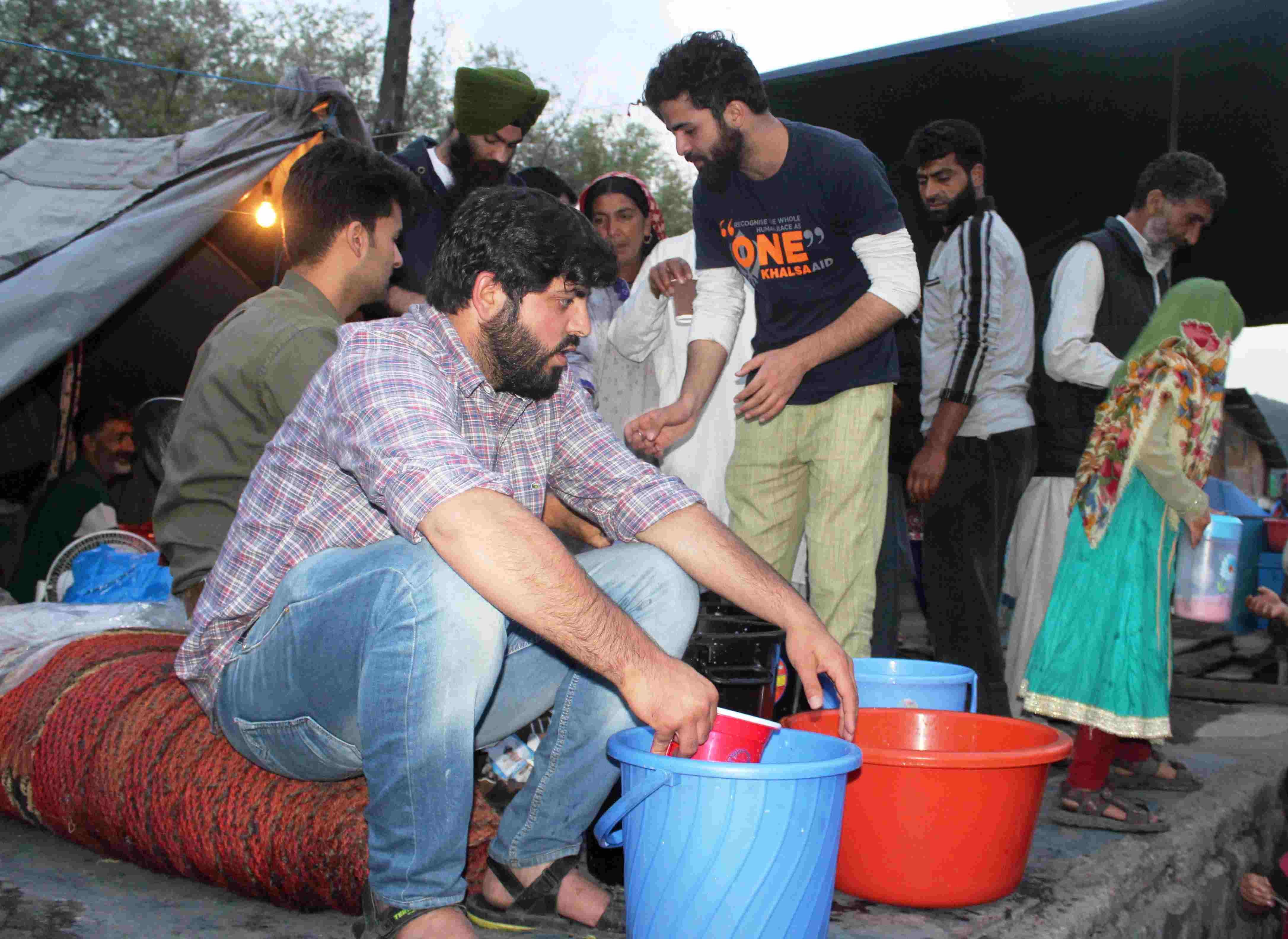 sikh organisation organised help camp in kashmir
