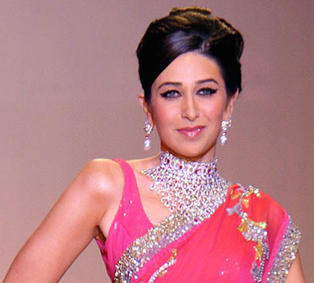 karishma kapoor debut film was flop and then she has no work 