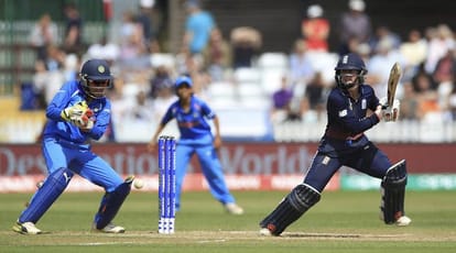 India beat England by 35 runs, opener Smriti and Poonam shone in victory