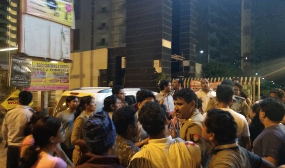 greater noida avj heightss society guard enters a flat and tries to rape engineer girl, arest