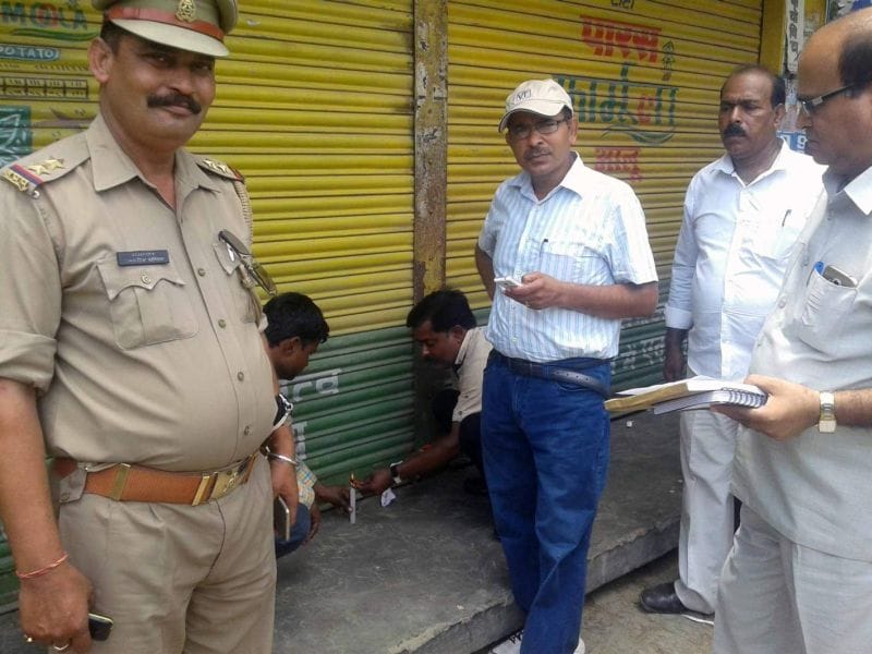 खाद, बीज की दो दुकान सील, 26 दुकानों से लिए नमूने