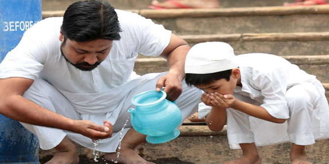 on the occasion of eid havy discounts in the market