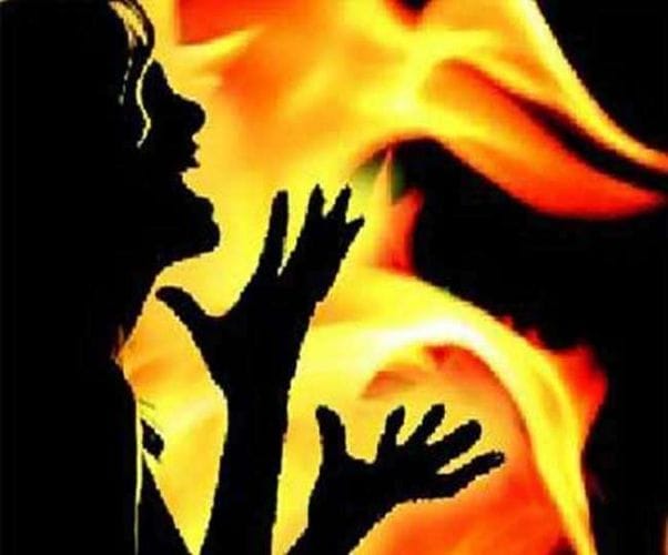  in laws tried to kill daughter in law for having a girl child