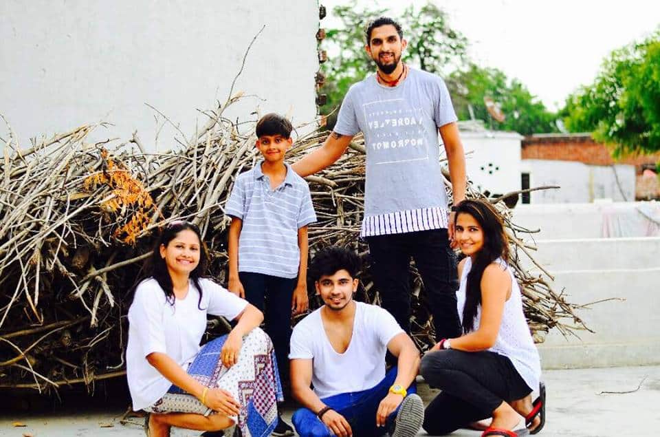 Ishant Sharma in Varanasi pictures viral from streets of Kashi