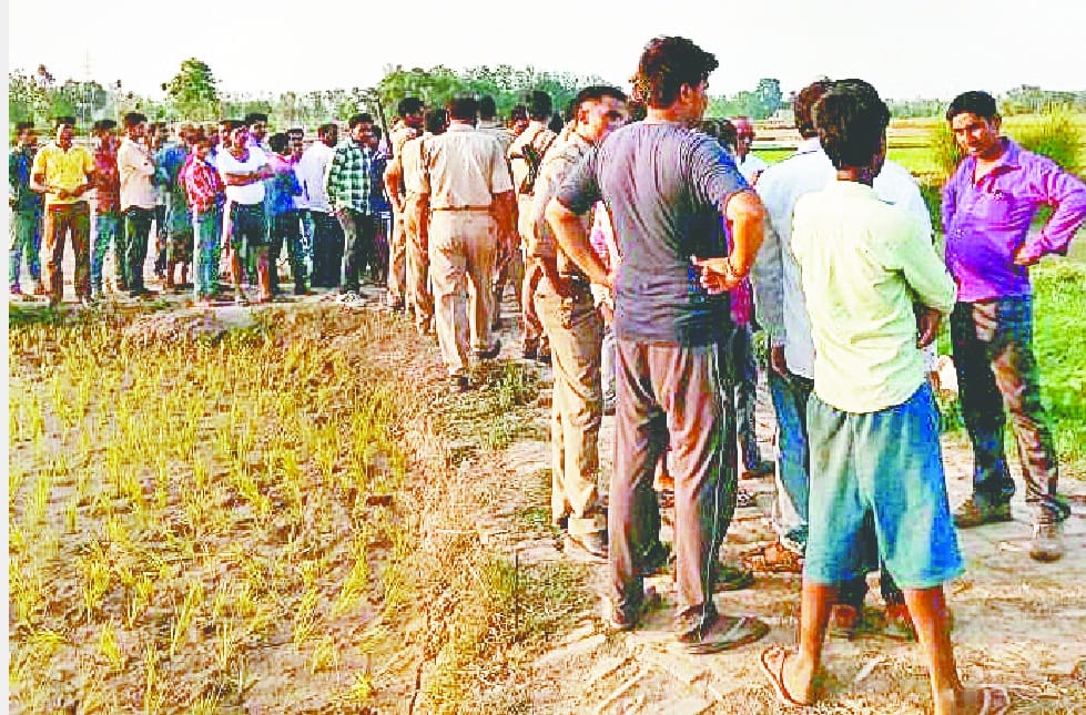 हत्या में बाप, बेटे नामजद, गिरफ्तार