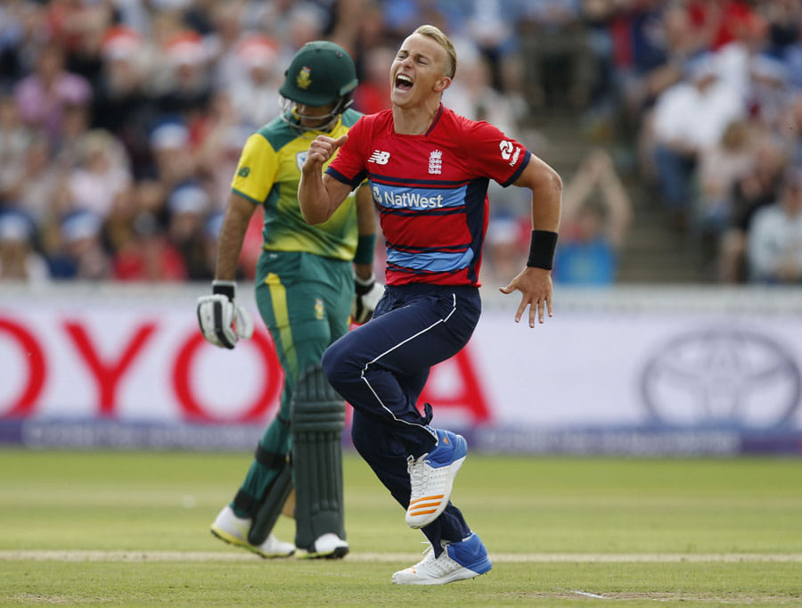 AB De Villiers Breaks Yuvraj Singh's Record of Most 30s in T20 Cricket Striking Over 200