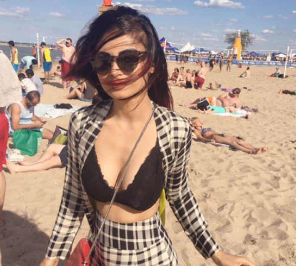 tv actress Mouni Roy has lost so much weight she looks unrecognisable