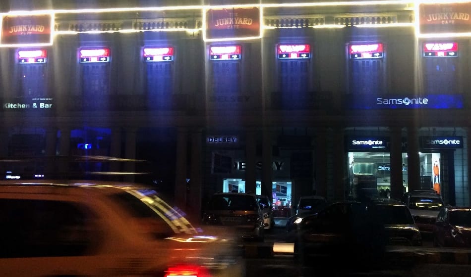 two groups clash in delhi connaught place bar on saturday night