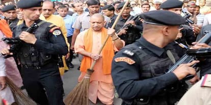 how many points will give to the yogi government on report card of hundred days in uttar pradesh