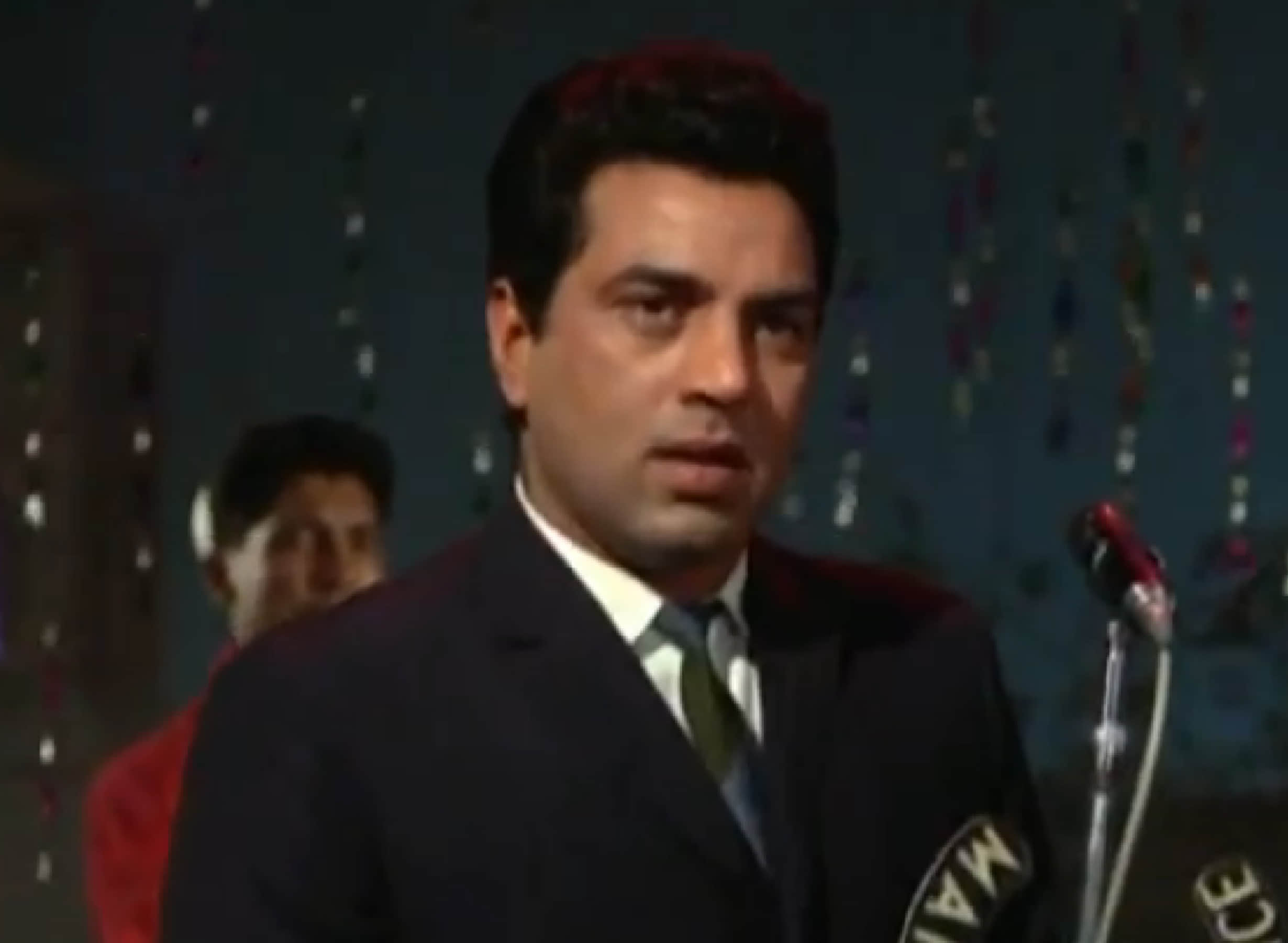 dharmendra takes on bollywood industry and new actors