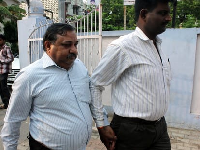ED officer arrested for asking bribe in NRHM case.