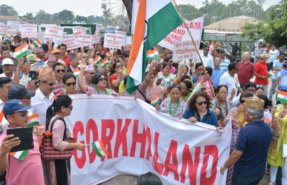  people protest to gorkhaland